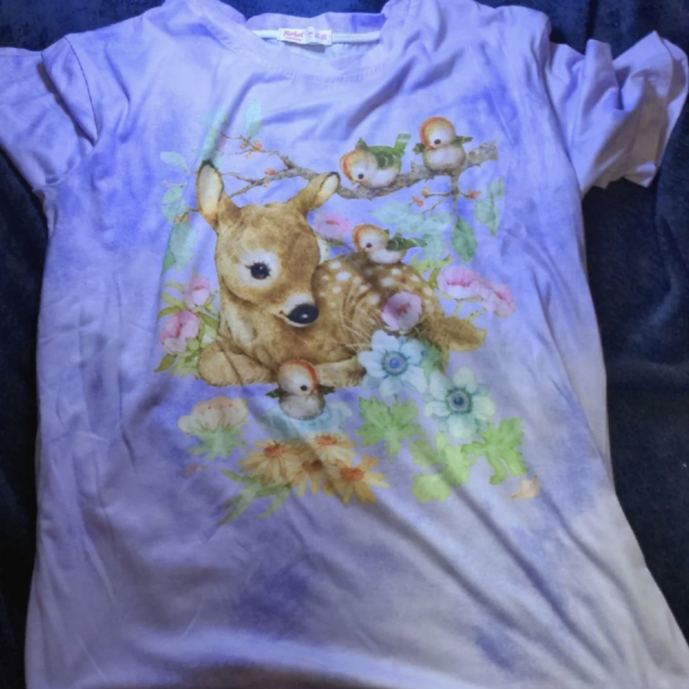 T shirt and crop tops. Long sleeve & short sleeve